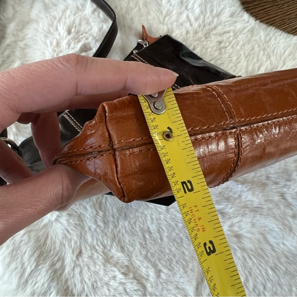 NINO BOSSI Brown and Cognac Leather Crossbody Bag - Picture 9 of 15